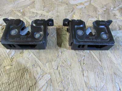 BMW Hood Latches Locks (Left and Right Set) 51237115229 E82 E90 E60 E63 E84 E832